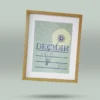 Afiche ilustrado con diseño artístico exclusivo de diente de león y frase inspiradora Decidir, no hay otra opción. Arte original creado por ilustrador colombiano, ideal para decorar espacios con mensajes motivadores. Disponible con envío a todo Colombia.
